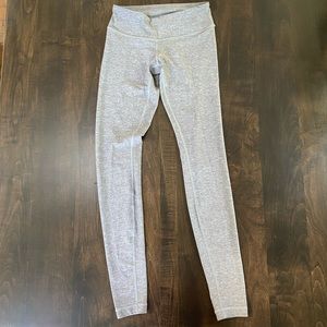 Lululemon Mid-Rise Wunder Under Leggings